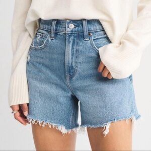 Abercrombie the dad shorts high rise curve love light wash denim